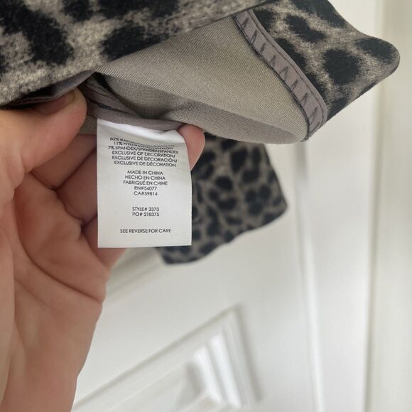 Cabi Women's Jungle Blazer Jacket Sz 10 Leopard Print Preppy Casual City Button - Picture 9 of 11